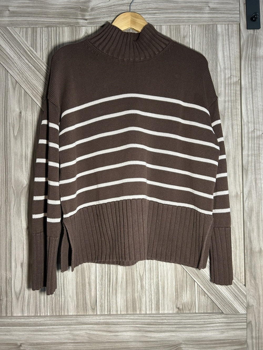 Gap 100% Cotton Oversized Striped Split-Hem Mockneck Sweater Medium Brown White